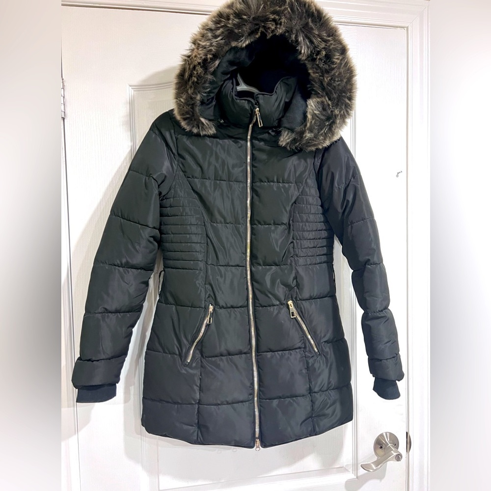 Women’s puffer fur jacket size Large
